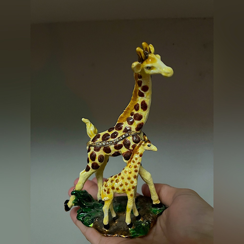 Cute Jewelry Holder, Cute Diamond, Mom and Baby Giraffes